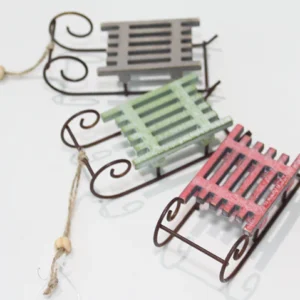 Metal slæde med træsæde 11x4,5x4cm